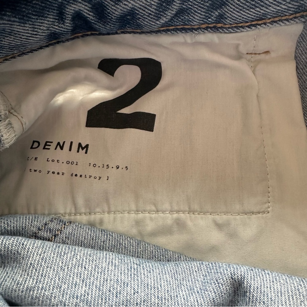 Current/Elliot Boyfriend Distressed Raw Hem 2 Year Destroy Size 28 - Picture 7 of 8